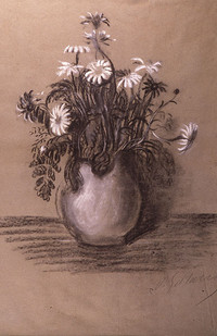 Vase with daisies